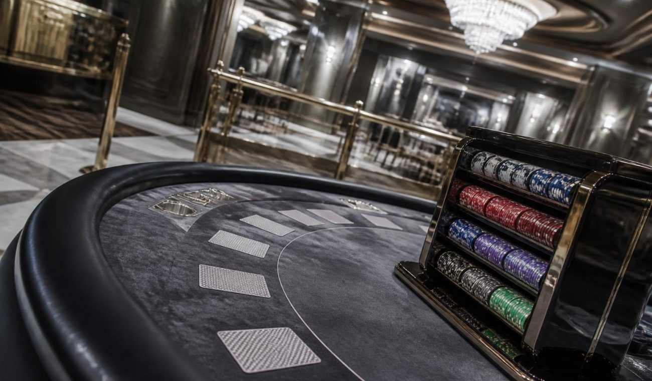 Mastering Casino Strategy: Practical Insights for Players at the Tables and on the Screen